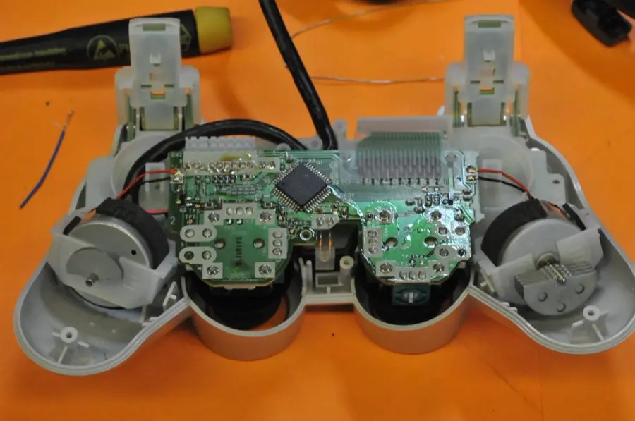 Images from the Near Future Laboratory Project PSX - A Playstation Controller Mode