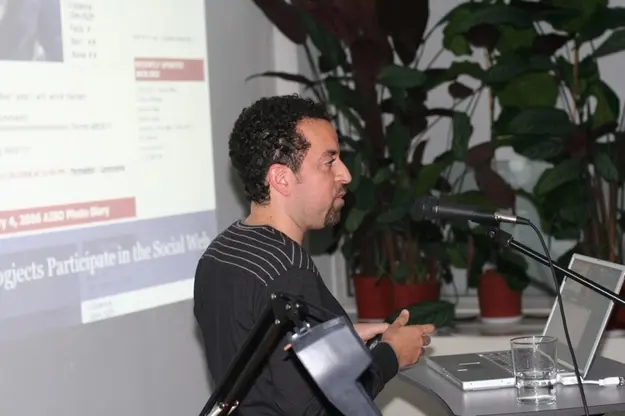 Julian Bleecker giving a lecture at Mediamatic in Amsterdam